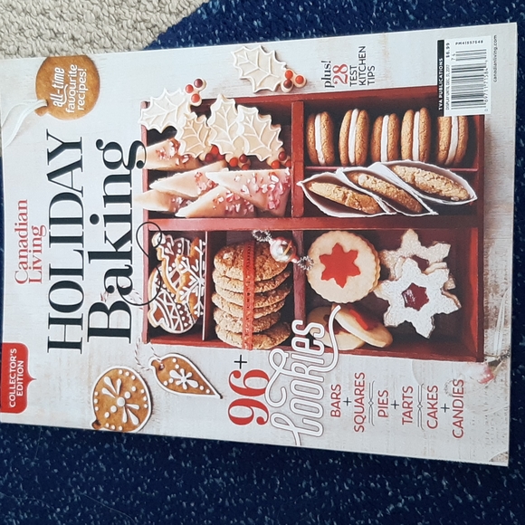 Bundle of Cookbook Magazines...Holiday Baking & Holiday Slow Cooker - Picture 2 of 16